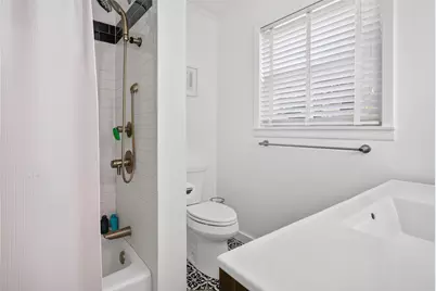 1600 Royal Oaks Drive, Waco, TX 76710 - Photo 22