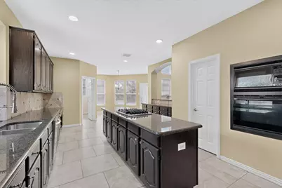 1812 Meadow Ridge Drive, Flower Mound, TX 75028 - Photo 12