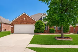3057 Morning Star Dr, Little Elm, TX 75068 - Photo 2
