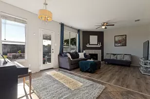 11940 Gold Creek Dr E, Fort Worth, TX 76244 - Photo 4