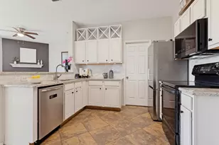11940 Gold Creek Dr E, Fort Worth, TX 76244 - Photo 6