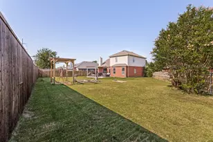 11940 Gold Creek Dr E, Fort Worth, TX 76244 - Photo 2