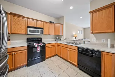 2204 Canterbury Park Drive, Grand Prairie, TX 75050 - Photo 10