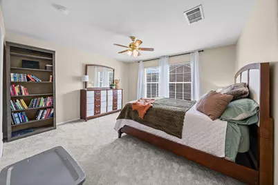 2204 Canterbury Park Drive, Grand Prairie, TX 75050 - Photo 14
