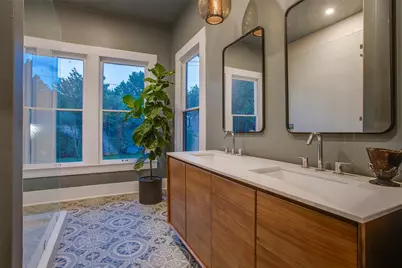 732 Haines Avenue, Dallas, TX 75208 - Photo 34