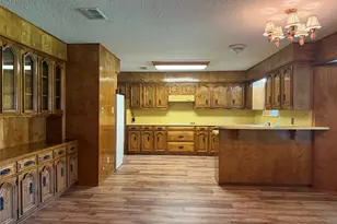 1016 Cliff Dr, Graham, TX 76450 - Photo 8
