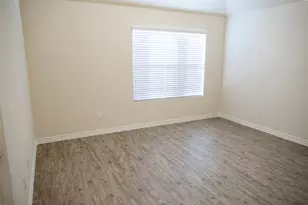 1602 Bobolink Dr, Ennis, TX 75119 - Photo 6
