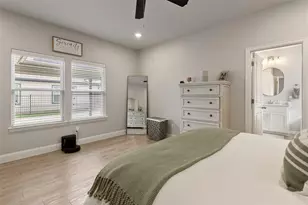 605 Adeline Dr, Burleson, TX 76028 - Photo 14