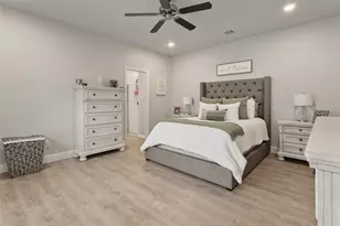 605 Adeline Dr, Burleson, TX 76028 - Photo 12