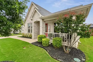 605 Adeline Dr, Burleson, TX 76028 - Photo 20