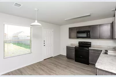 1600 Mark Lane, Ennis, TX 75119 - Photo 4