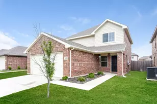 1600 Mark Ln, Ennis, TX 75119 - Photo 1