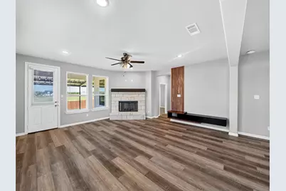 801 Taliaferro Trail, Springtown, TX 76082 - Photo 10