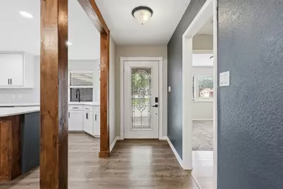 9705 Rosalie Court, Granbury, TX 76049 - Photo 4