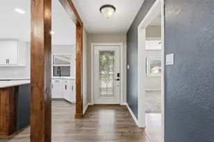 9705 Rosalie Ct, Granbury, TX 76049 - Photo 4