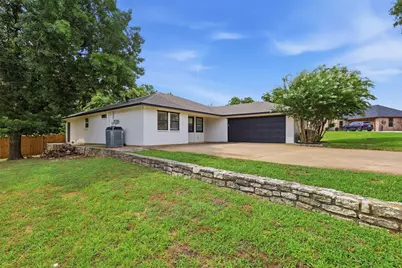 9705 Rosalie Court, Granbury, TX 76049 - Photo 1