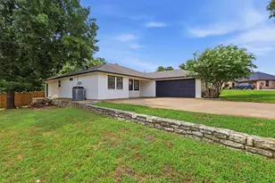 9705 Rosalie Ct, Granbury, TX 76049 - Photo 1