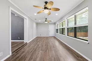 9705 Rosalie Ct, Granbury, TX 76049 - Photo 14