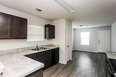 1407 Matthew Drive, Ennis, TX 75119 - Photo 6