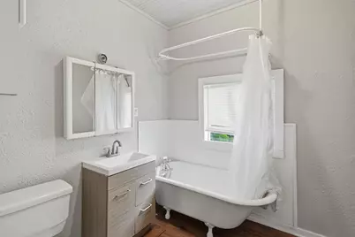 411 Poindexter Avenue, Cleburne, TX 76033 - Photo 18