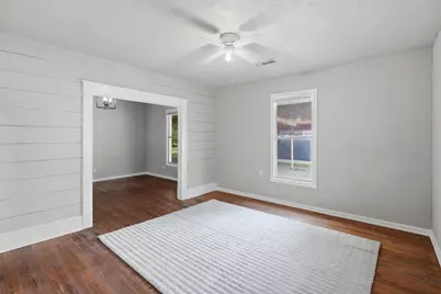 411 Poindexter Avenue, Cleburne, TX 76033 - Photo 6