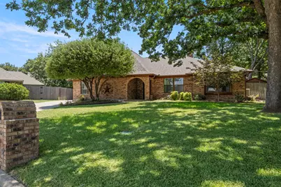 4812 Arabian Court, Arlington, TX 76017 - Photo 2