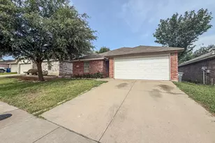 3129 Appaloosa Dr, Dallas, TX 75237 - Photo 2