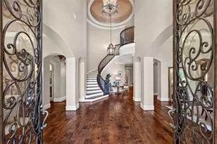 6901 Sanctuary Ln, Fort Worth, TX 76132 - Photo 4