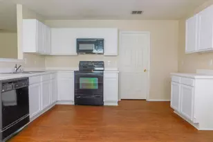 3230 Andalusian Dr, Denton, TX 76210 - Photo 6
