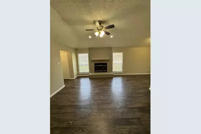453 Little Valley Court, Fort Worth, TX 76108 - Photo 4