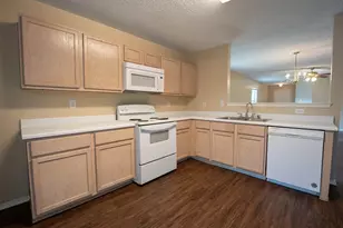 3841 Meredith Ln, Balch Springs, TX 75180 - Photo 10
