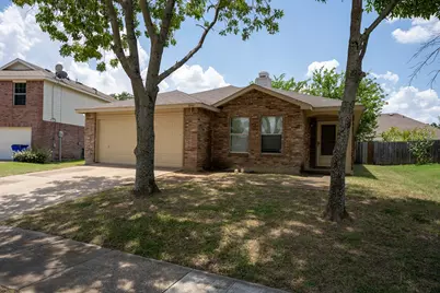 3841 Meredith Lane, Balch Springs, TX 75180 - Photo 2