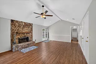 1613 19th St, Plano, TX 75074 - Photo 4