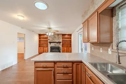 7021 Kingsbury Drive, Dallas, TX 75231 - Photo 6