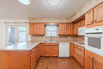 7021 Kingsbury Drive, Dallas, TX 75231 - Photo 2
