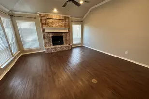 2751 Crystal Glenn Cir, Hurst, TX 76054 - Photo 8