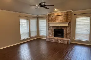 2751 Crystal Glenn Cir, Hurst, TX 76054 - Photo 10