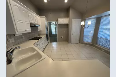 2751 Crystal Glenn Circle, Hurst, TX 76054 - Photo 12