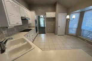 2751 Crystal Glenn Cir, Hurst, TX 76054 - Photo 12