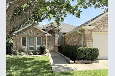 2751 Crystal Glenn Circle, Hurst, TX 76054 - Photo 2