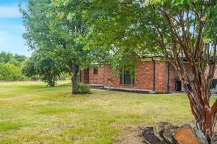 8525 County Rd 528, Burleson, TX 76028 - Photo 2