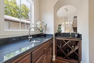 3827 Holland Ave, Dallas, TX 75219 - Photo 18