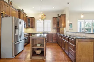 3827 Holland Ave, Dallas, TX 75219 - Photo 4
