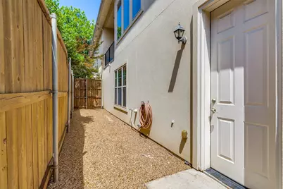 3827 Holland Avenue #B, Dallas, TX 75219 - Photo 30