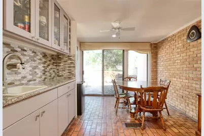610 W Park Avenue, Weatherford, TX 76086 - Photo 10