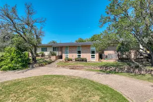 610 W Park Ave, Weatherford, TX 76086 - Photo 1