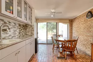 610 W Park Ave, Weatherford, TX 76086 - Photo 8