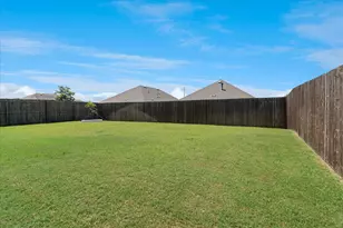 10330 Quail Pointe Rd, Aubrey, TX 76227 - Photo 22