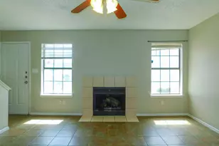 1137 Dallas Dr, Denton, TX 76205 - Photo 2