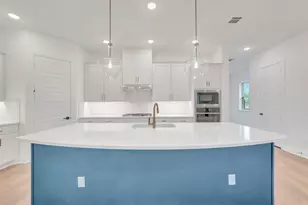 2086 Spotted Fawn Dr, Arlington, TX 76005 - Photo 8